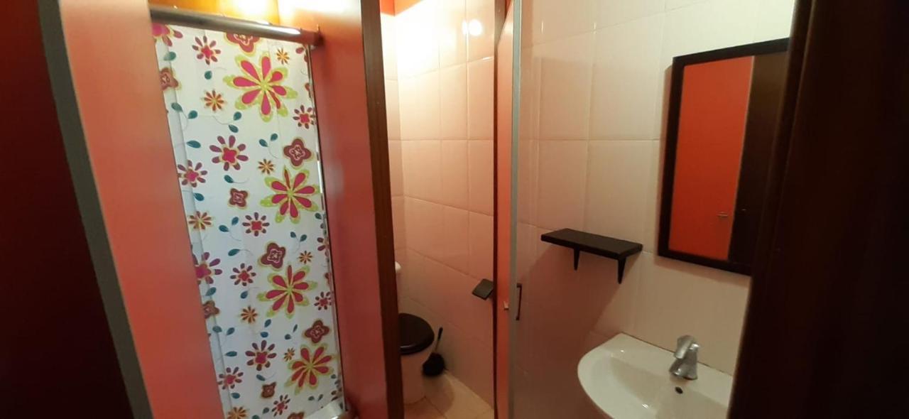 Albergue La Costana โอเบียโด ภายนอก รูปภาพ