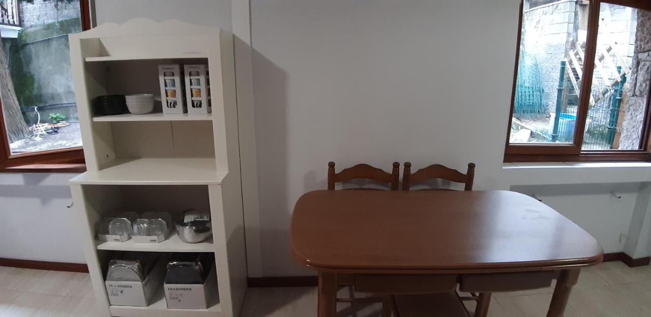 Albergue La Costana โอเบียโด ภายนอก รูปภาพ